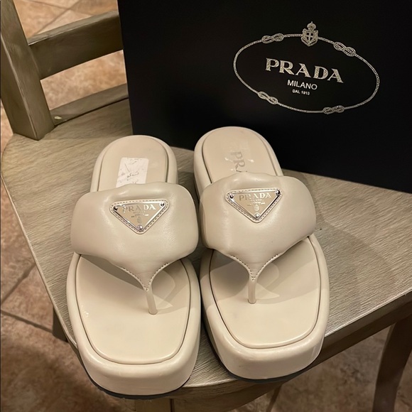 Prada Soft Padded Beige Sandals 38 - Picture 1 of 11